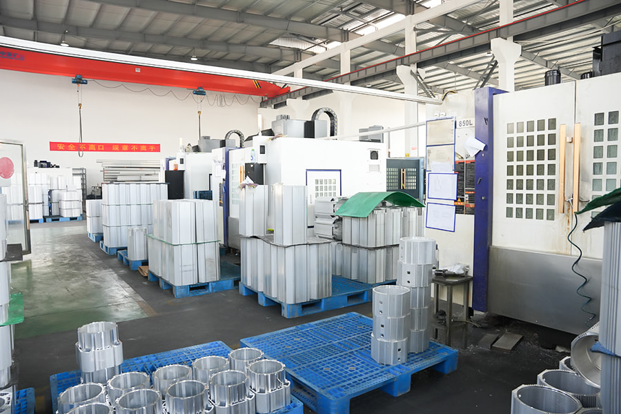 ศูนย์เครื่องจักรกล